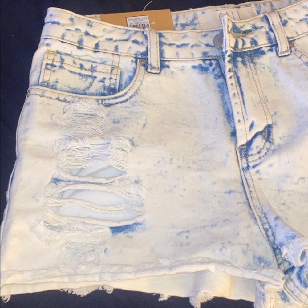 High Rise Jean Shorts - Picture 3 of 4